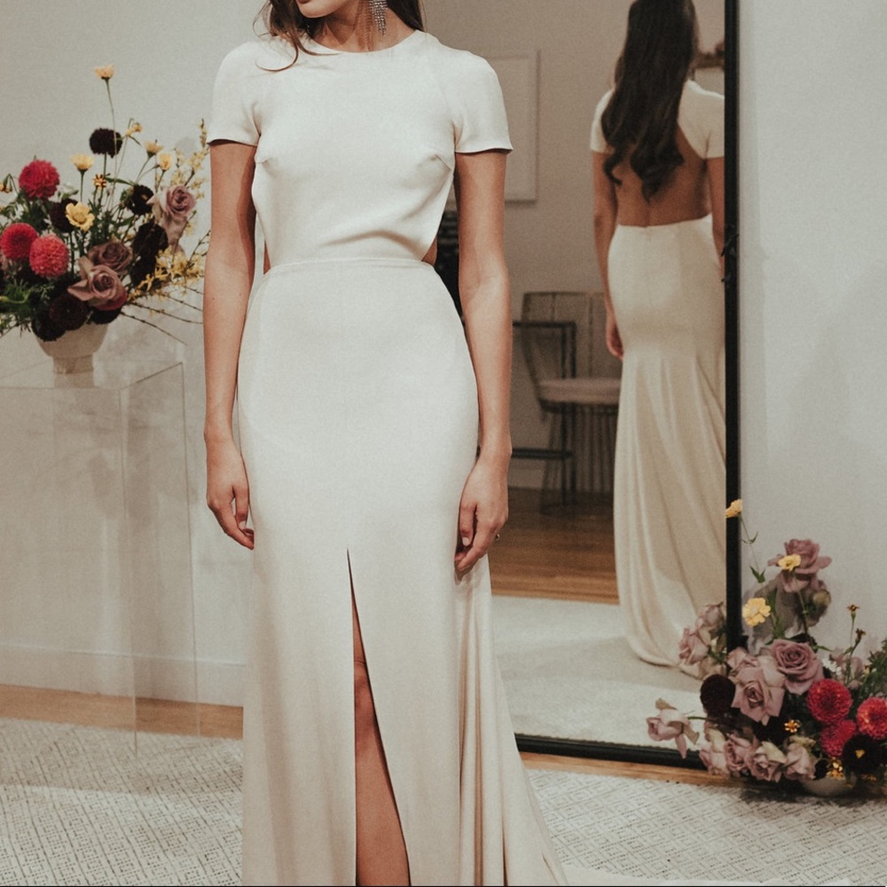 GORGEOUS “Kir” Wedding Gown by Sarah Seven